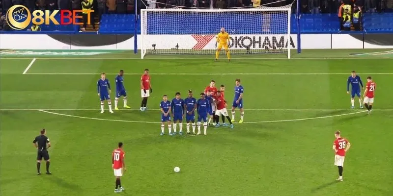 Đá phạt bóng đá là cơ hội để đội thực hiện tăng hội chiến thắng