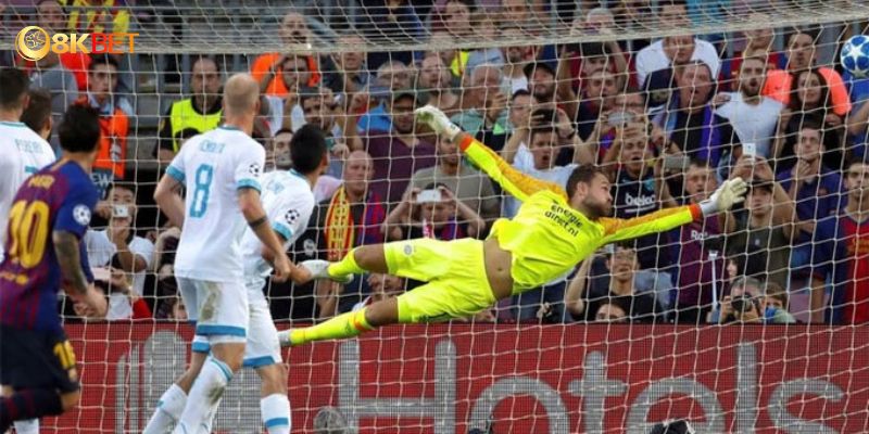 Đá Phạt Trực Tiếp - Chia Sẻ Chi Tiết Luật Lệ + Bí Kíp Thắng 2 Đá phạt trực tiếp được xem là nghệ thuật trong môn thể thao vua